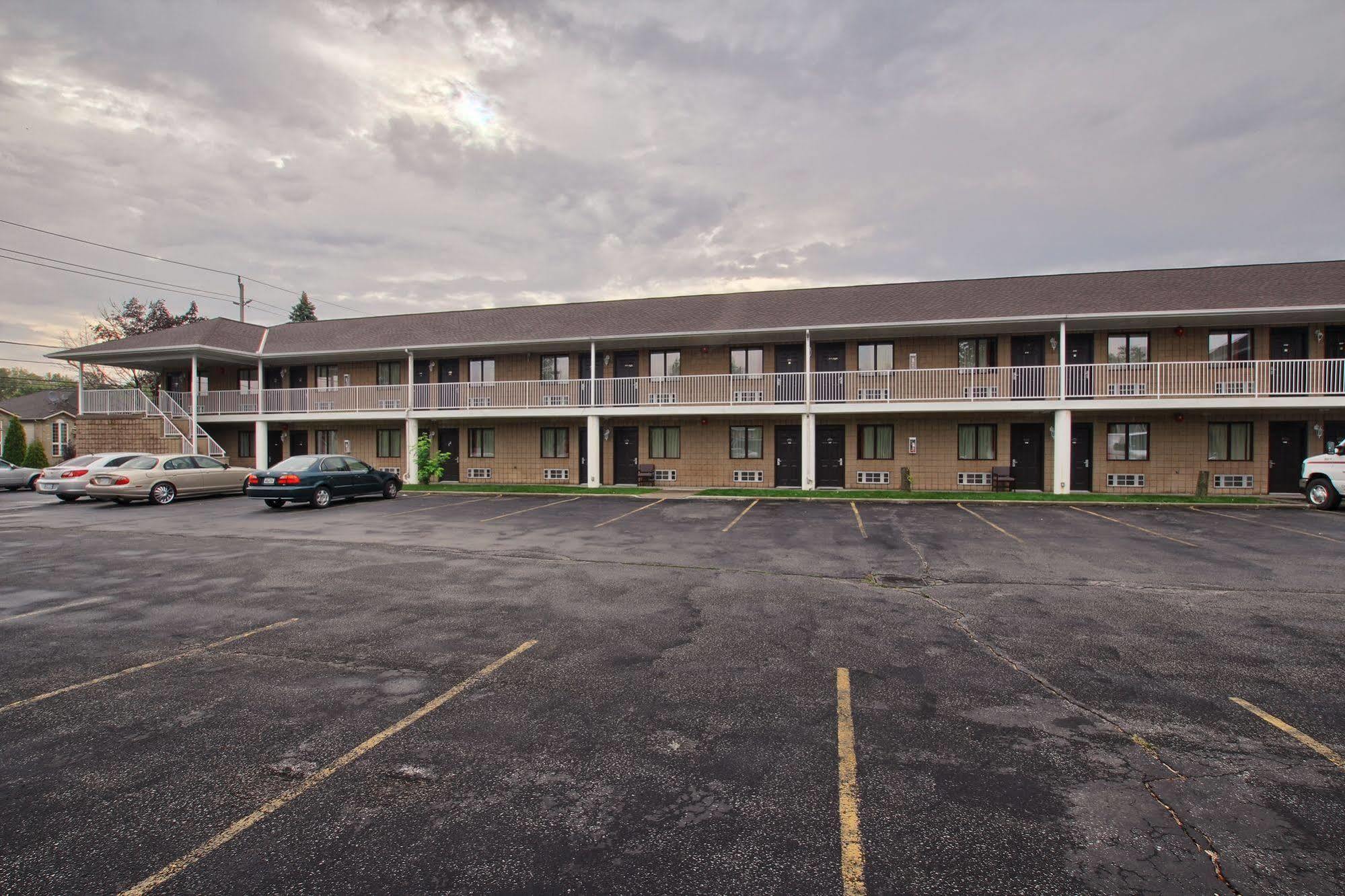 Motel 6 Windsor Ontario Exterior photo